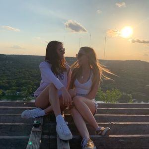 Meet your Posher, Angela